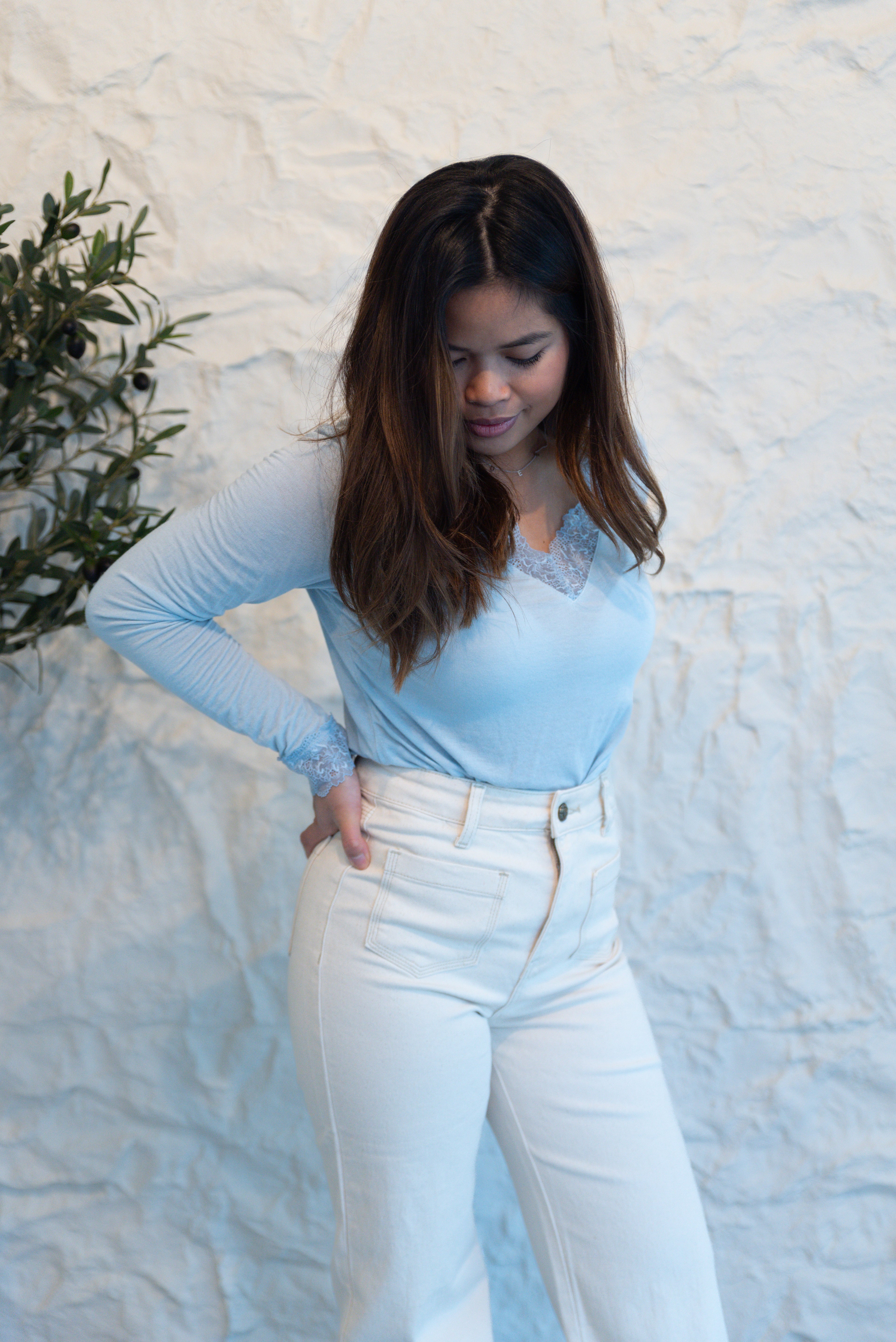 ELISE LACE BLUE PULL