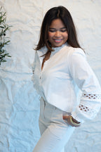 LAURA WHITE BLOUSE